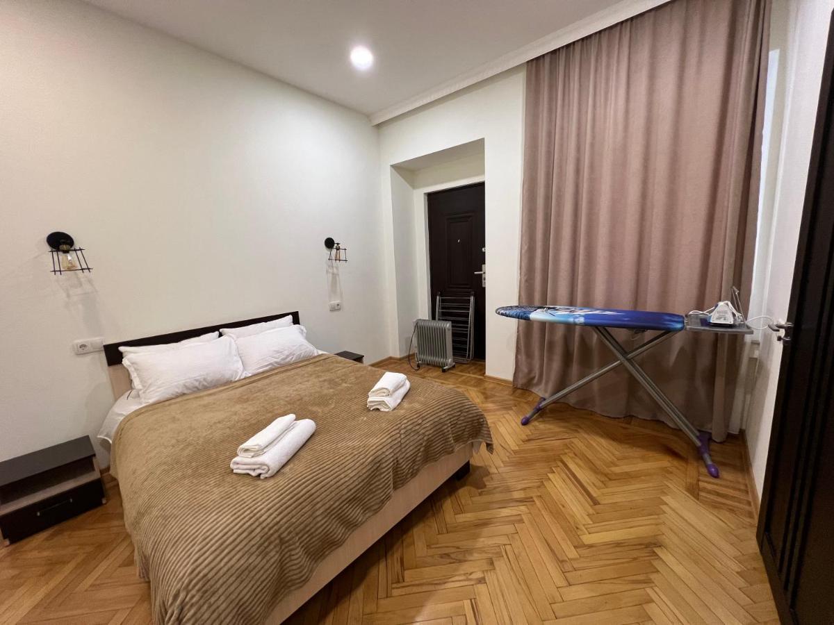 Cosy Apartment In Tbilisi Centre Экстерьер фото